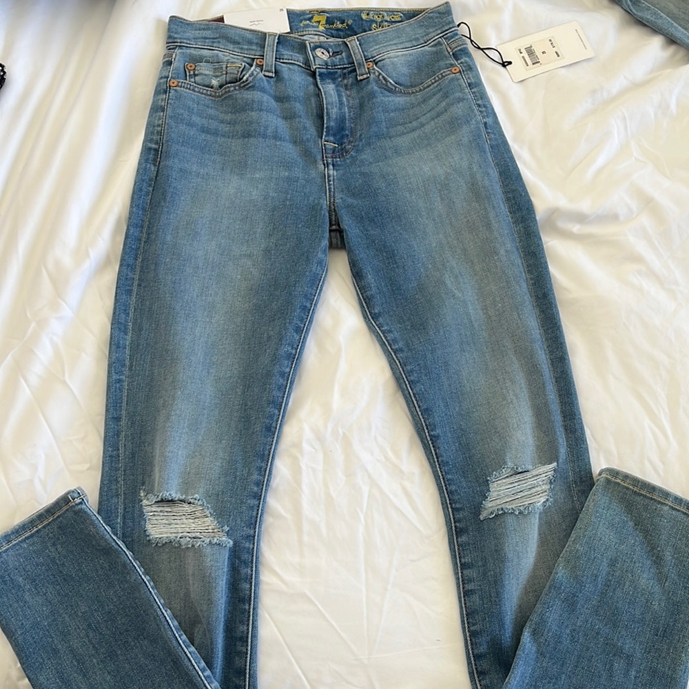 •7 For All Mankind•